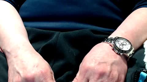 Snapshot of the1pocketrocket chatting on 01/04/25, 06:51 the1pocketrocket online show from 01/04/25, 06:51