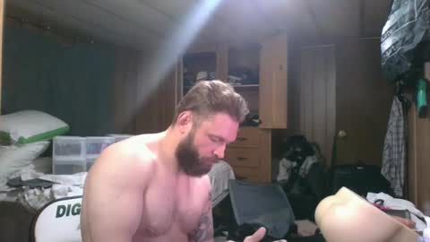 Snapshot of the4stringmotha chatting on 12/04/24, 10:24 BiggerINalaska online show from 12/04/24, 10:24