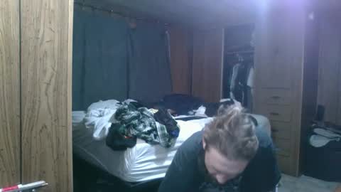 Snapshot of the4stringmotha chatting on 01/31/25, 02:39 BiggerINalaska online show from 01/31/25, 02:39