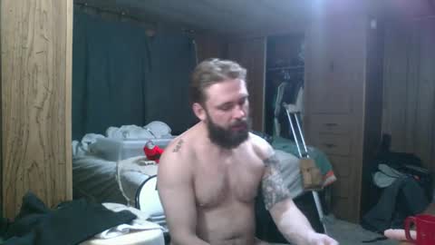 Snapshot of the4stringmotha chatting on 01/31/25, 05:53 BiggerINalaska online show from 01/31/25, 05:53