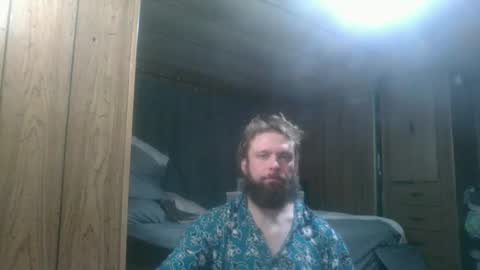 Snapshot of the4stringmotha chatting on 02/25/25, 01:06 BiggerINalaska online show from 02/25/25, 01:06