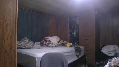 Snapshot of the4stringmotha chatting on 10/17/25, 11:13 BiggerINalaska online show from 10/17/25, 11:13