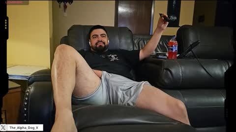 Snapshot of the_alpha_dog_xxx chatting on 11/01/25, 03:52 the_alpha_dog_xxx online show from 11/01/25, 03:52