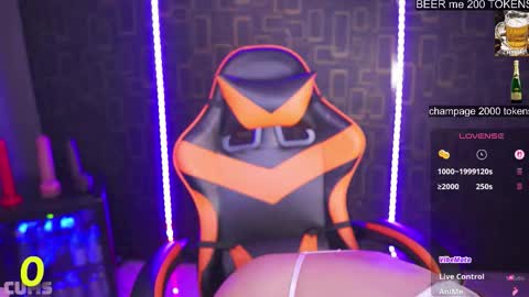 Snapshot of the_bad_anna chatting on 09/23/25, 02:47 anna online show from 09/23/25, 02:47