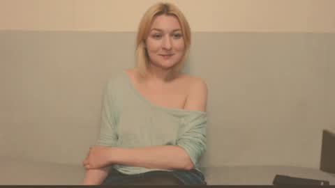 Eva online show from 06/18/26, 10:14