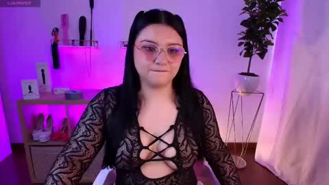 Snapshot of the_cat_girl_ chatting on 02/10/26, 05:17 i am Cat online show from 02/10/26, 05:17