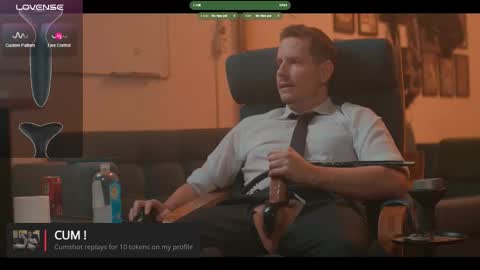 Snapshot of the_dilf chatting on 03/11/26, 11:38 The DILF - online show from 03/11/26, 11:38