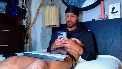 the dog lian online show from 11/11/25, 02:50