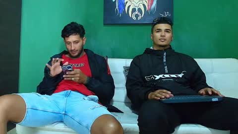 Snapshot of the_golden_boys chatting on 11/29/25, 02:31 SCOTT THEO KAMERON GENDERSON online show from 11/29/25, 02:31