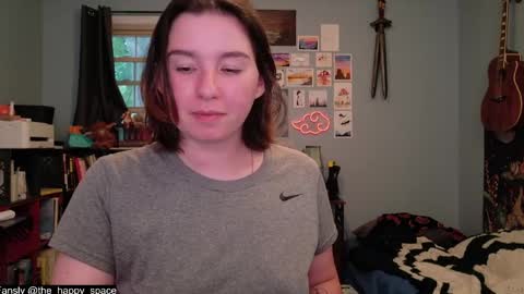 Snapshot of the_happy_space chatting on 05/16/26, 11:36 MATERNITY LEAVE online show from 05/16/26, 11:36