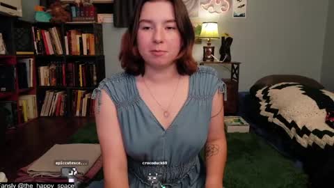 Snapshot of the_happy_space chatting on 05/23/26, 12:16 MATERNITY LEAVE online show from 05/23/26, 12:16