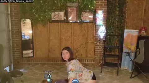 Snapshot of the_happy_space chatting on 07/23/26, 12:24 MATERNITY LEAVE online show from 07/23/26, 12:24