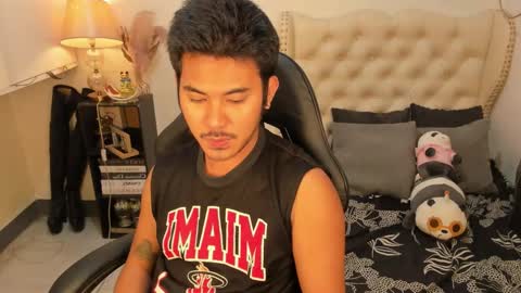 Snapshot of the_killian_jones chatting on 11/22/25, 02:16 ken online show from 11/22/25, 02:16