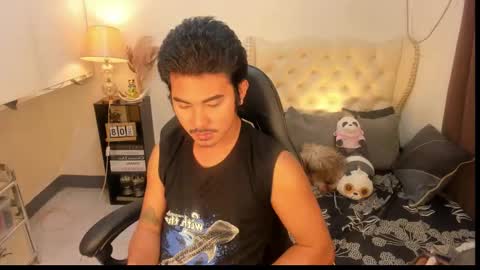 Snapshot of the_killian_jones chatting on 12/16/25, 11:37 ken online show from 12/16/25, 11:37