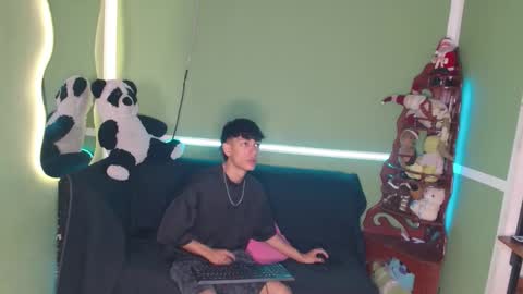 Snapshot of the_muderer chatting on 12/04/25, 05:43 murderer online show from 12/04/25, 05:43