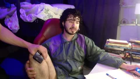 Snapshot of the_nerdy_wizard chatting on 10/01/25, 04:40 the_nerdy_wizard online show from 10/01/25, 04:40