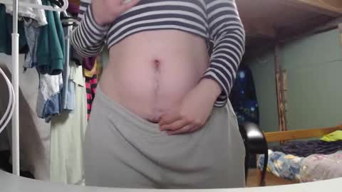 Snapshot of the_prettywondder chatting on 10/08/25, 02:47 Ekye online show from 10/08/25, 02:47