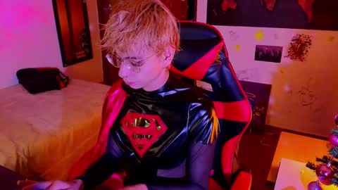 Matt independent model  online show from 12/28/24, 07:22