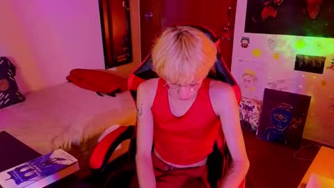 Matt independent model  online show from 12/30/24, 07:32