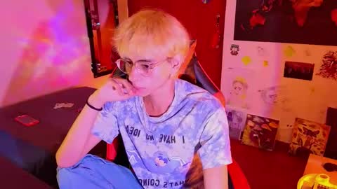 Matt independent model  online show from 01/13/25, 05:23