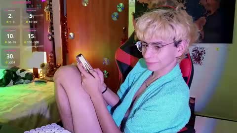 Matt independent model  online show from 03/05/25, 02:03