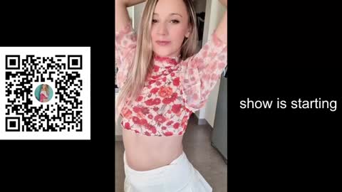 Snapshot of the_pussy_boulevard chatting on 10/19/25, 08:20 Anna online show from 10/19/25, 08:20