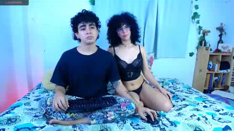 Snapshot of the_r00m chatting on 12/13/25, 10:37 Jaime Angela online show from 12/13/25, 10:37