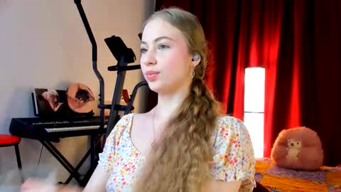 Ally    STREAMING ON TWITCH NOW Check my Twitter for updates online show from 10/23/25, 05:23