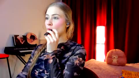 Snapshot of the_steel_magnolia_ chatting on 04/06/26, 12:52 Ally STREAMING ON TWITCH NOW Check my Twitter for updates online show from 04/06/26, 12:52