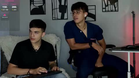 Damian and Nico online show from 03/18/26, 10:40