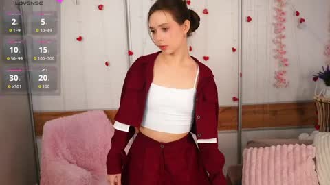 My name is Cynthia and Im very happy to see you in my sweet room  online show from 04/17/26, 02:36