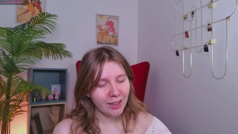Snapshot of the_virg1n_marie chatting on 05/20/26, 05:35 The Rosemarie I Wed FriSun 1 AM 9 AM EDT online show from 05/20/26, 05:35