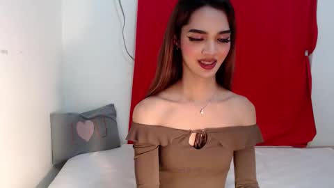 thea121698 online show from 10/31/25, 03:02