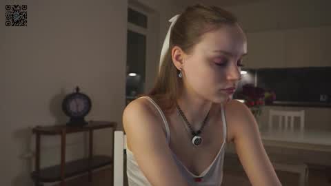 Emma online show from 09/21/25, 04:08