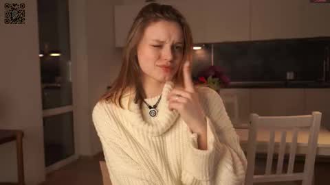 Emma online show from 09/29/25, 04:12