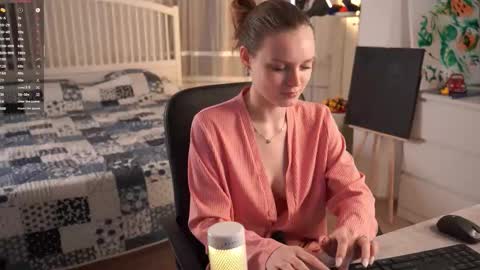 Emma online show from 10/10/25, 06:07