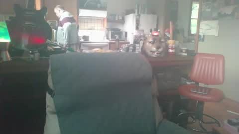 Snapshot of thealiensarecumming chatting on 06/09/26, 06:30 thealiensarecumming online show from 06/09/26, 06:30