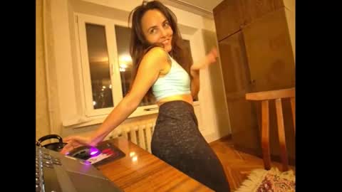 theanna510763 online show from 09/17/25, 08:21