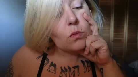 theauroramae -  online show from 06/18/26, 03:49