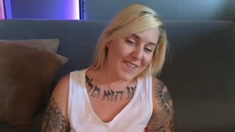theauroramae -  online show from 06/19/26, 08:01