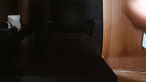 Snapshot of thebarefootgamer chatting on 11/03/25, 02:18 Blue and Red online show from 11/03/25, 02:18