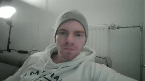 Snapshot of thebatguuy chatting on 12/27/24, 05:16 thebatguuy online show from 12/27/24, 05:16