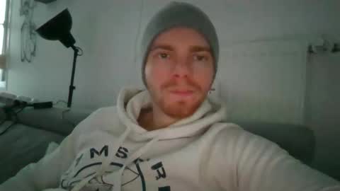 Snapshot of thebatguuy chatting on 01/26/25, 03:03 thebatguuy online show from 01/26/25, 03:03