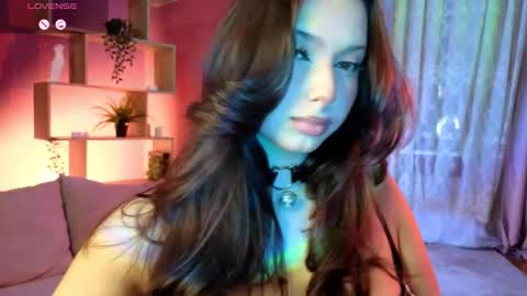 Snapshot of thebbylu chatting on 11/25/25, 01:55 Lucy online show from 11/25/25, 01:55