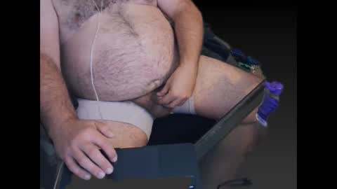 Snapshot of thebearking69 chatting on 09/19/25, 12:50 The Bear King online show from 09/19/25, 12:50