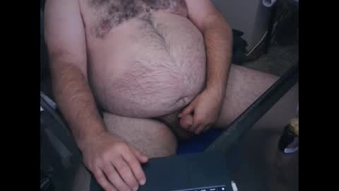 Snapshot of thebearking69 chatting on 10/08/25, 05:05 The Bear King online show from 10/08/25, 05:05