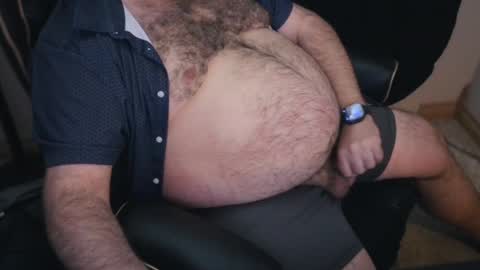 Snapshot of thebearking69 chatting on 05/30/26, 01:03 The Bear King online show from 05/30/26, 01:03