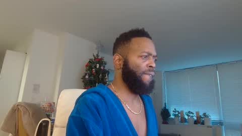 Snapshot of theblacklordmaster chatting on 11/24/25, 01:00 theblacklordmaster online show from 11/24/25, 01:00