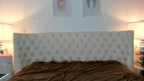 Snapshot of theblondenextdoor97 chatting on 09/13/25, 01:33 Jessica online show from 09/13/25, 01:33