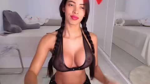 valeria online show from 10/03/25, 02:41